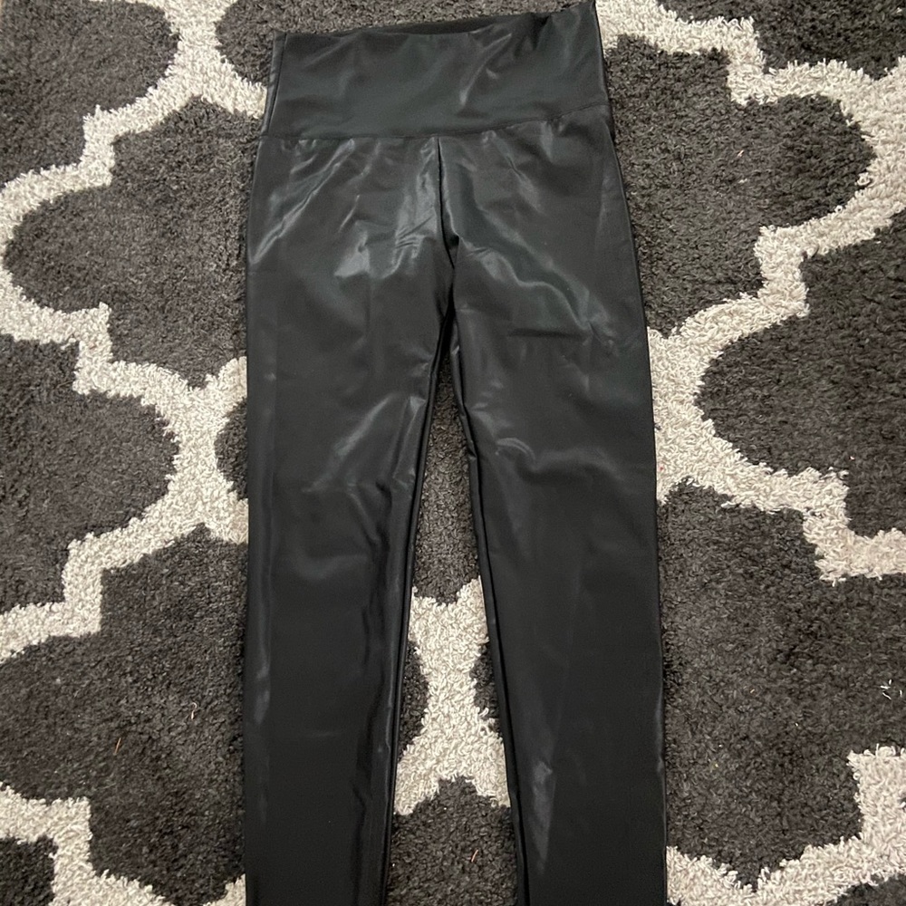 Never worn: faux leather leggings
